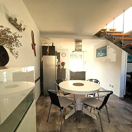 Casa Espaciosa En Roses: Ideal Senderismo, Ciclismo, Y Deportes Nauticos. ¡relajate En Plena Naturaleza! - Es-258-127 Roses