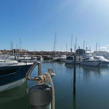 Casa Espaciosa En Roses: Ideal Senderismo, Ciclismo, Y Deportes Nauticos. ¡relajate En Plena Naturaleza! - Es-258-127