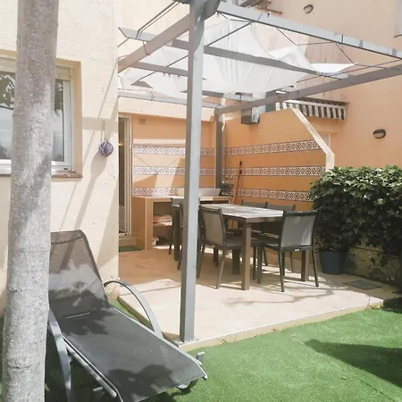 Casa Espaciosa En Roses: Ideal Senderismo, Ciclismo, Y Deportes Nauticos. ¡relajate En Plena Naturaleza! - Es-258-127 Holiday home Roses